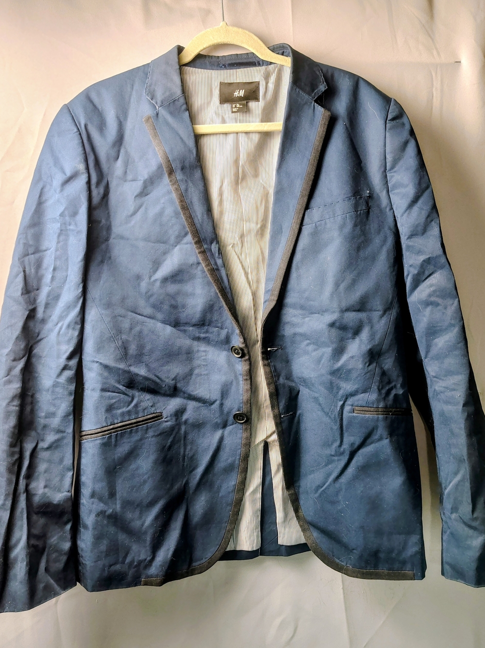 H&M Men's Navy Blazer - Tailored Two-Button